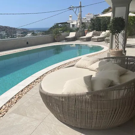 Villa Beverly House