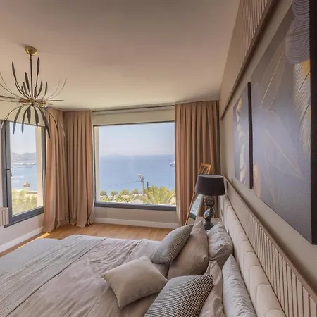 Villa Beverly House *